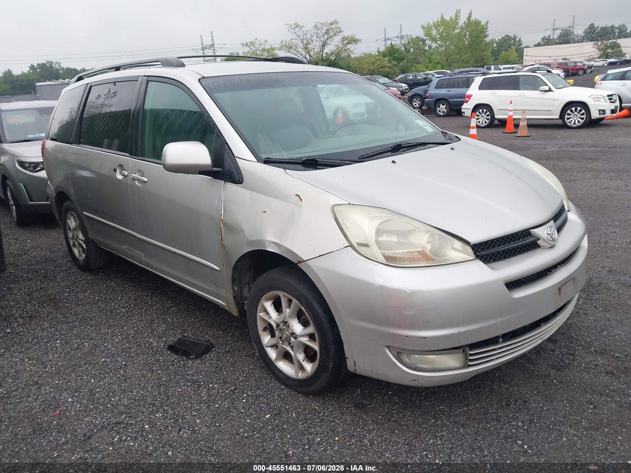 5TDBA22C44S****** · 2004 TOYOTA SIENNA XLE
