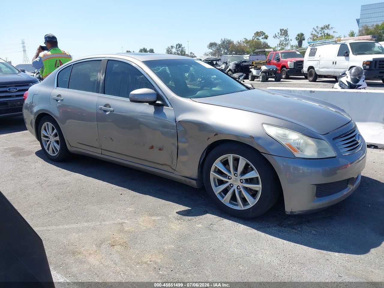 JNKBV61E07M****** · 2007 INFINITI G35 JOURNEY