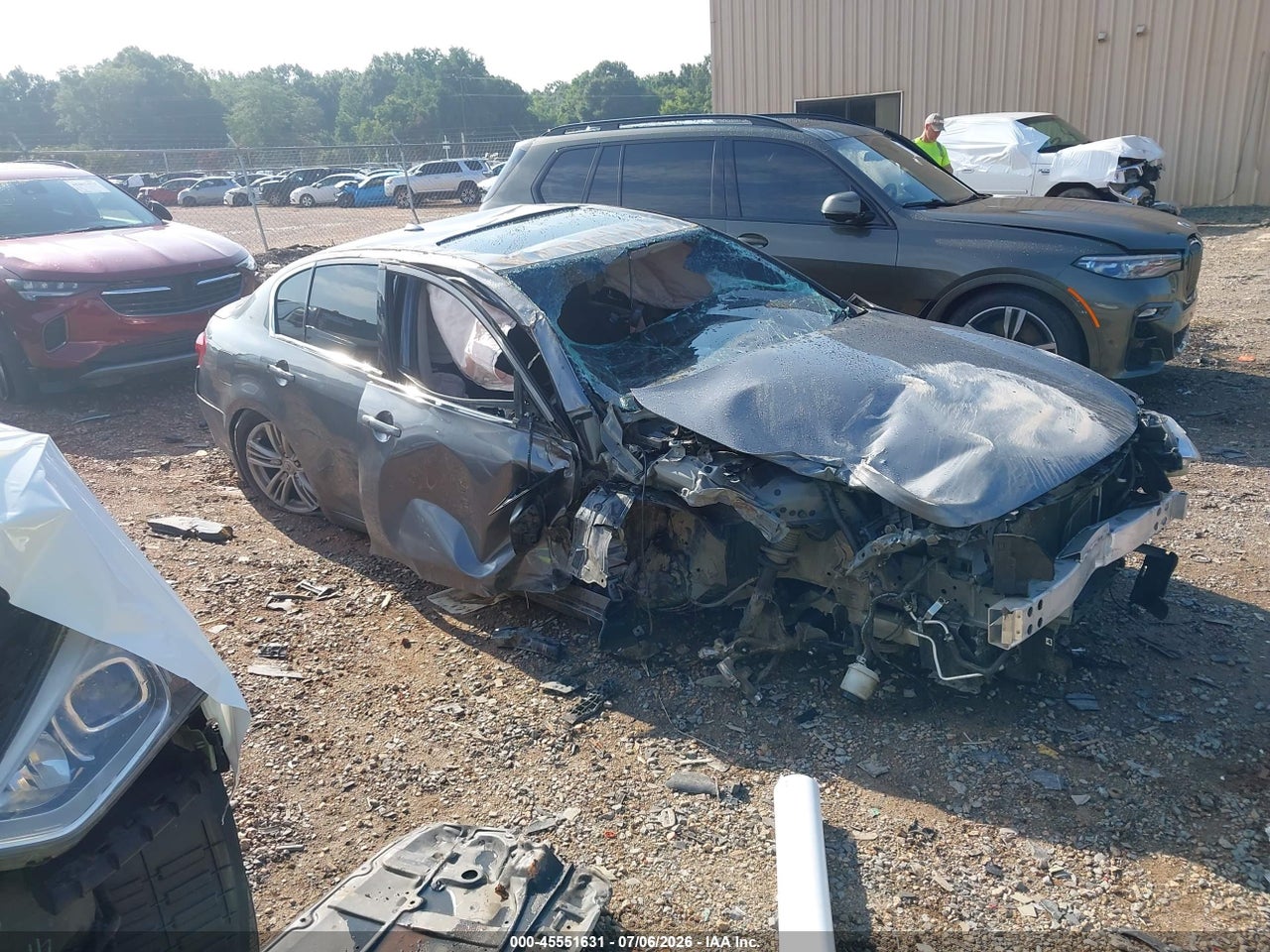JN1CV6APXFM****** · 2015 INFINITI Q40