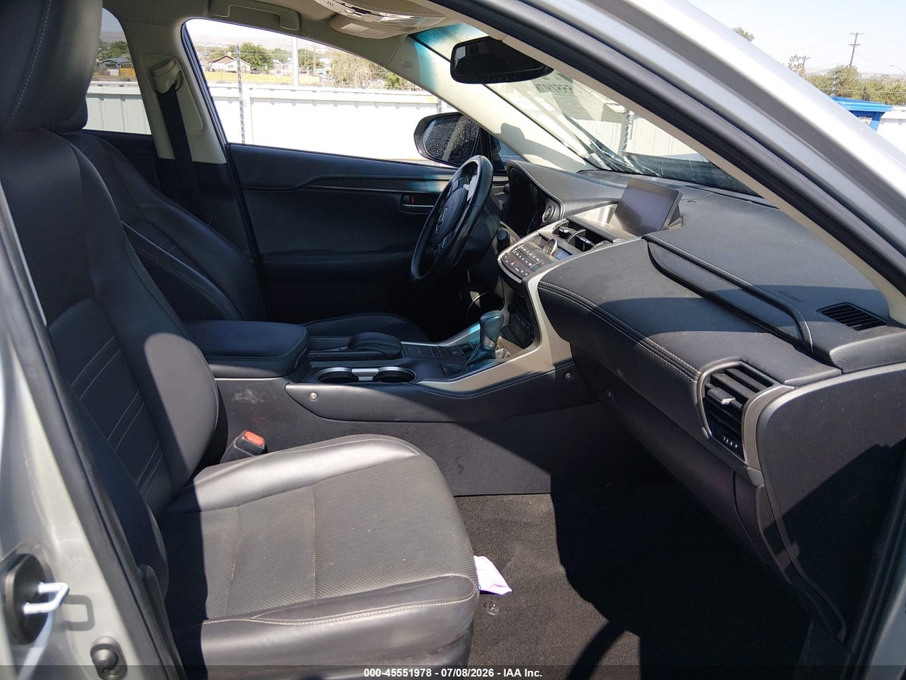 2017 LEXUS NX 200T   · 5/10