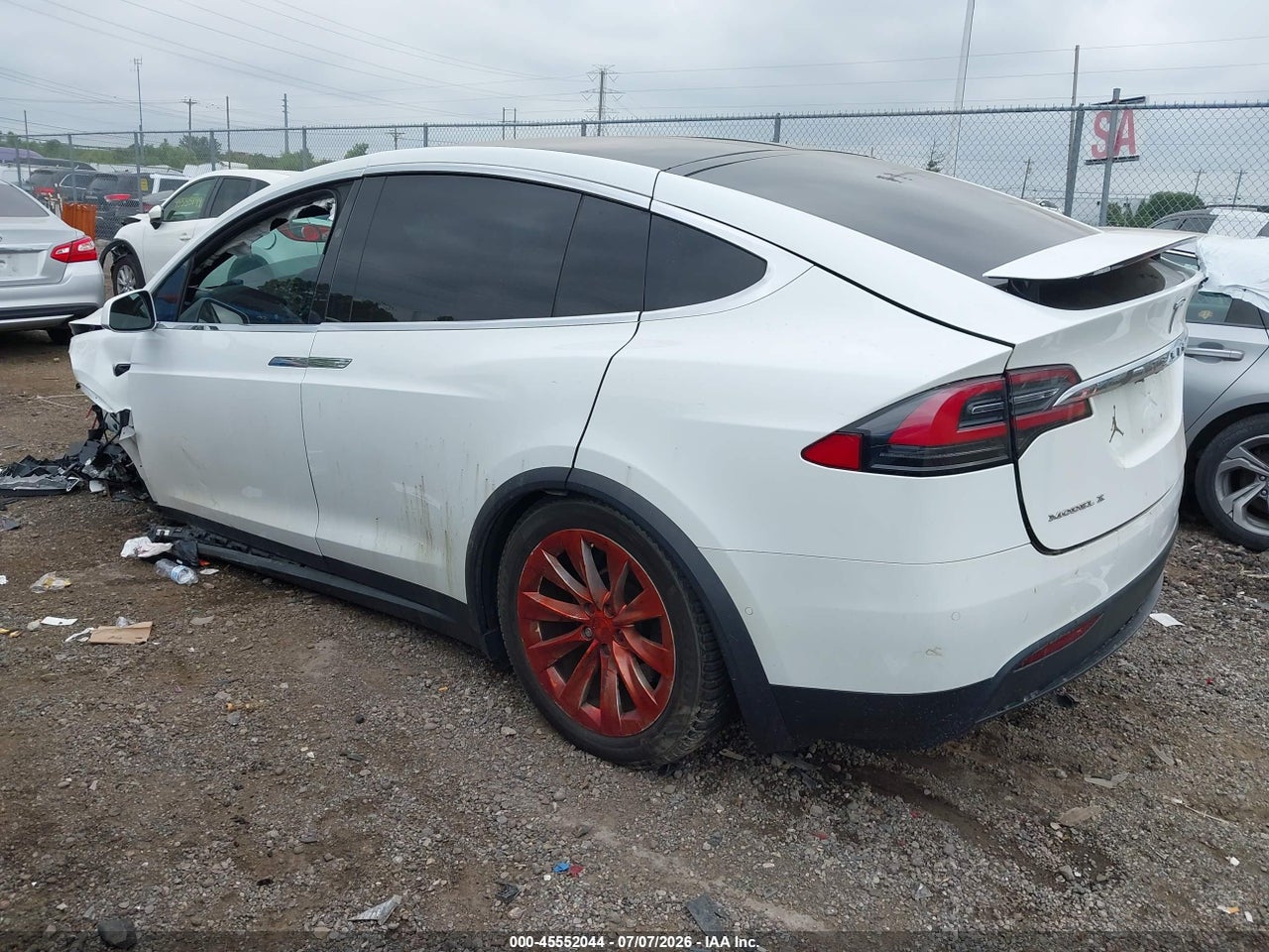 2017 TESLA MODEL X 100D/75D/90D · 3/9