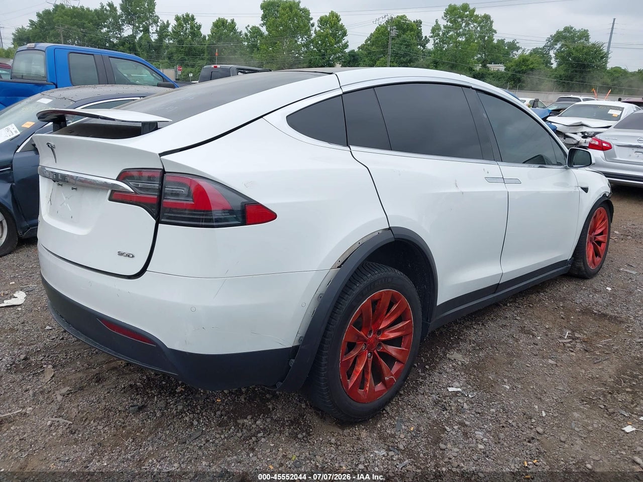 2017 TESLA MODEL X 100D/75D/90D · 4/9