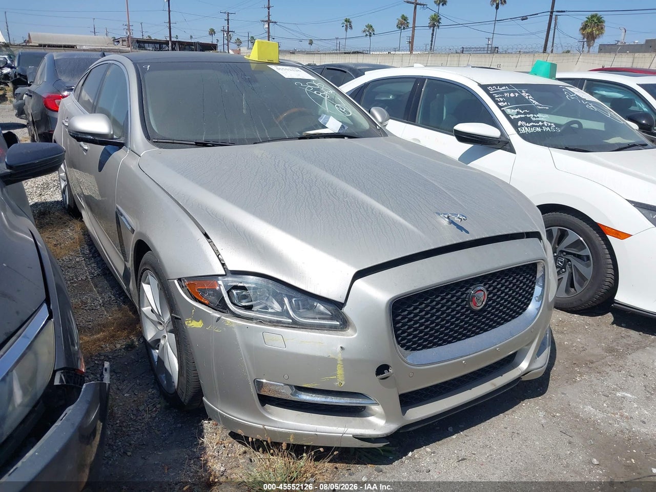 SAJWA1C73G8****** · 2016 JAGUAR XJ R-SPORT