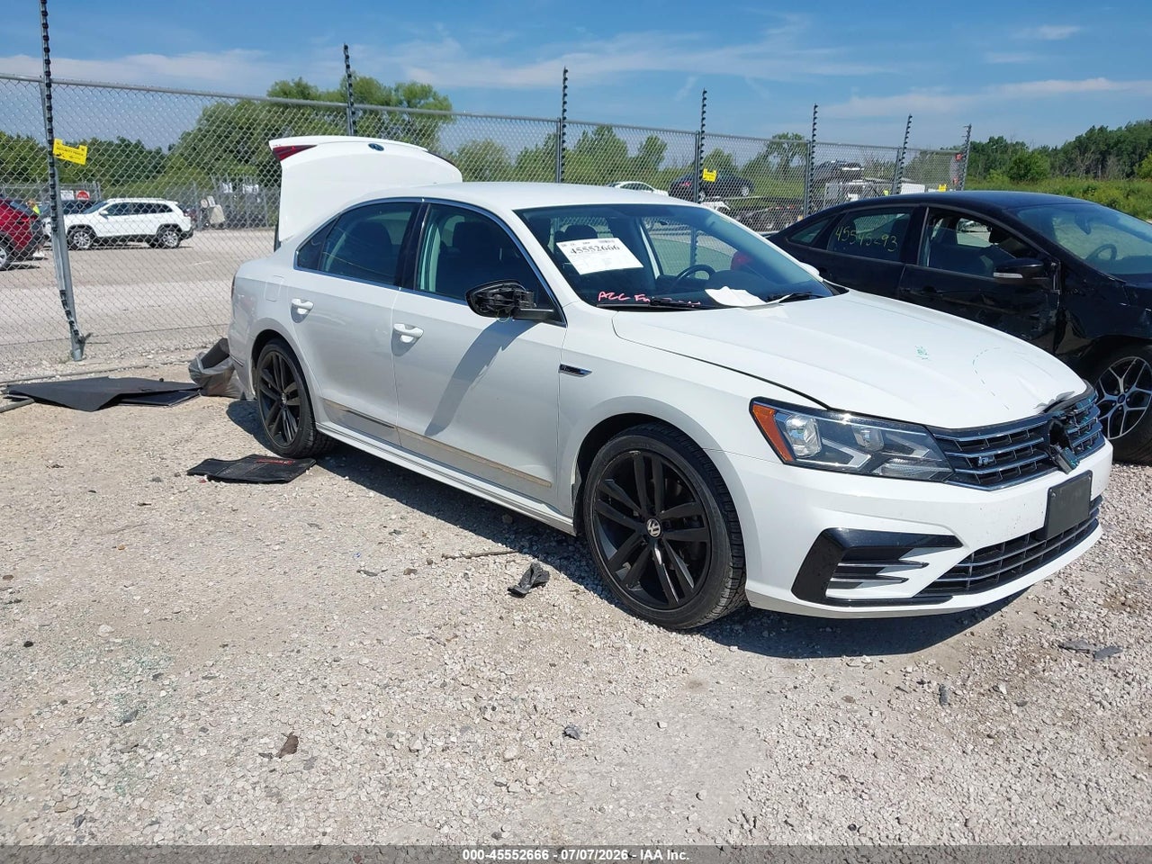 1VWDT7A30HC****** · 2017 VOLKSWAGEN PASSAT 1.8T R-LINE