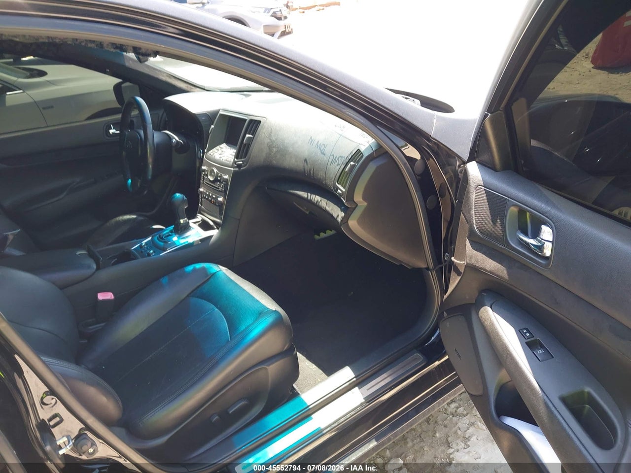 2011 INFINITI G37X · 5/11