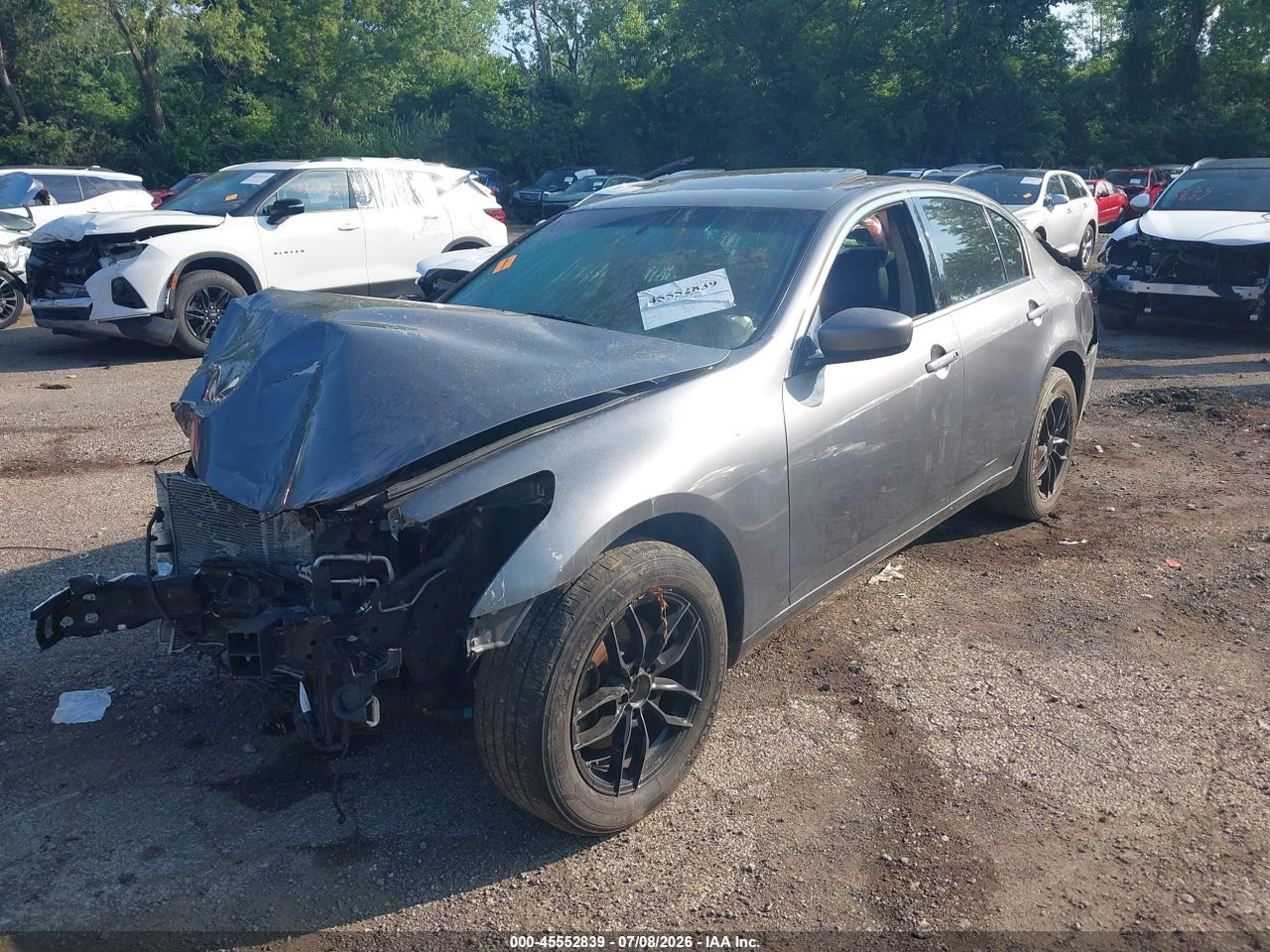 2011 INFINITI G25X   · 2/10