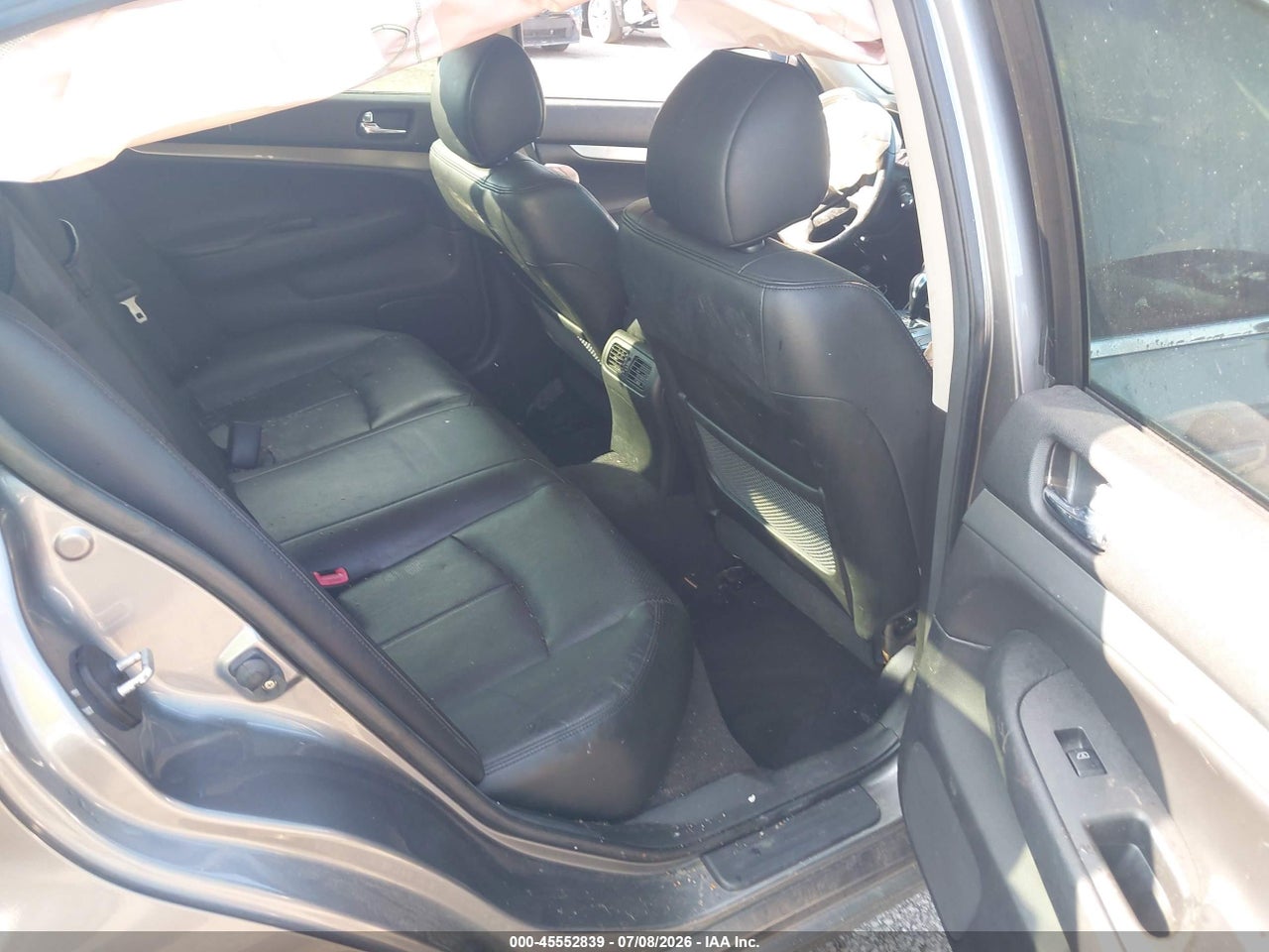 2011 INFINITI G25X   · 8/10