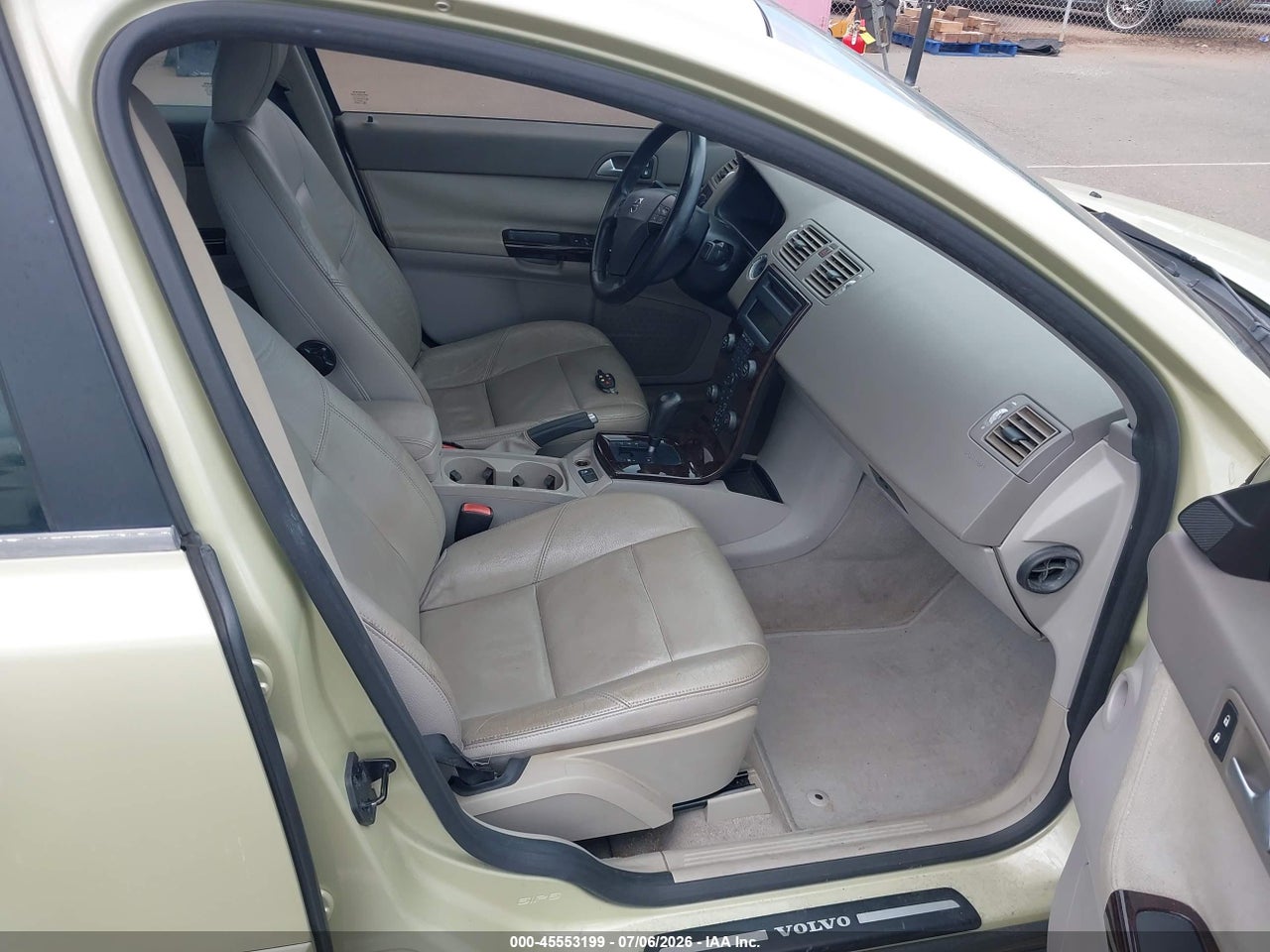 2004 VOLVO S40 2.4I · 5/11