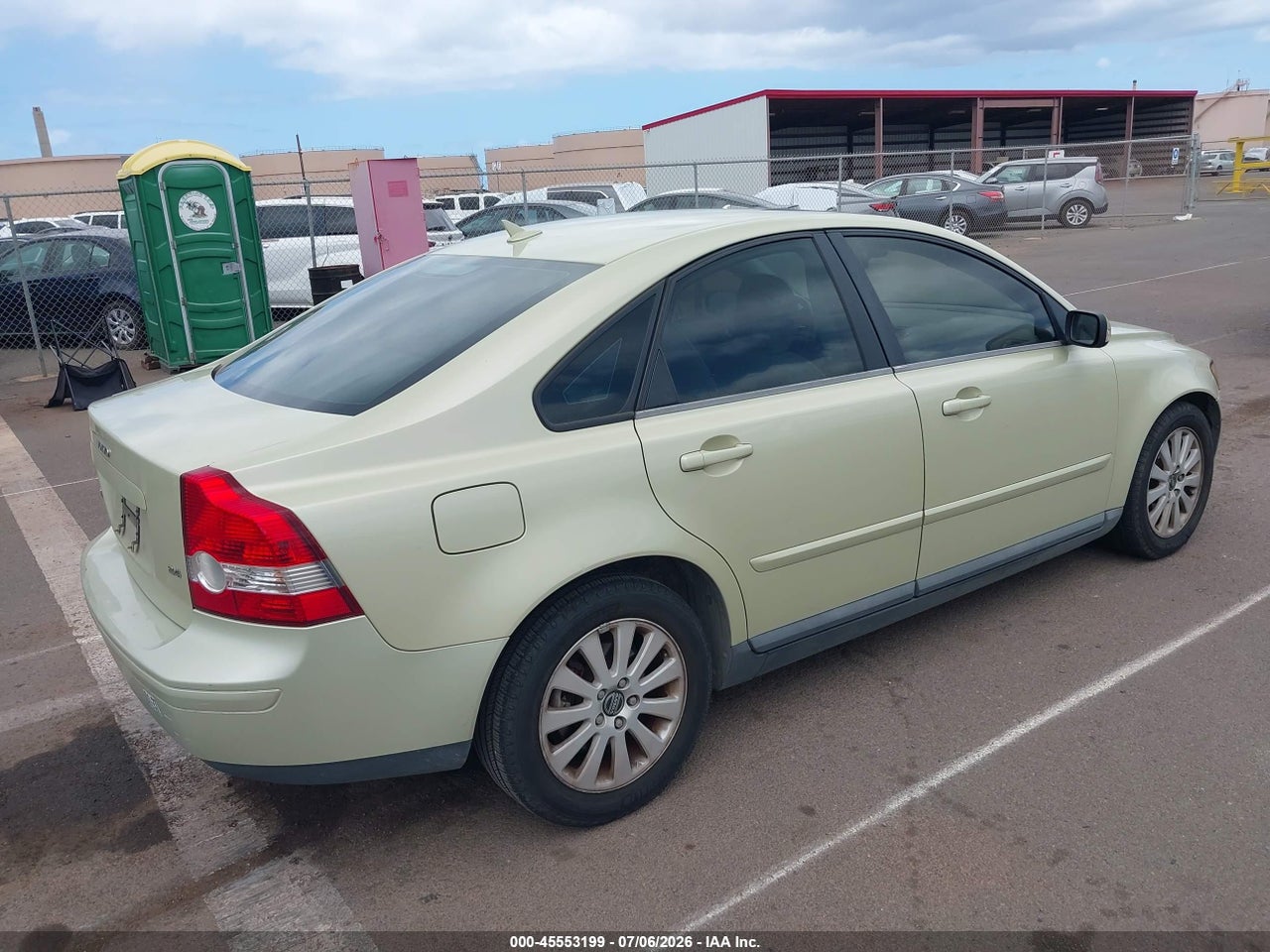 2004 VOLVO S40 2.4I · 4/11