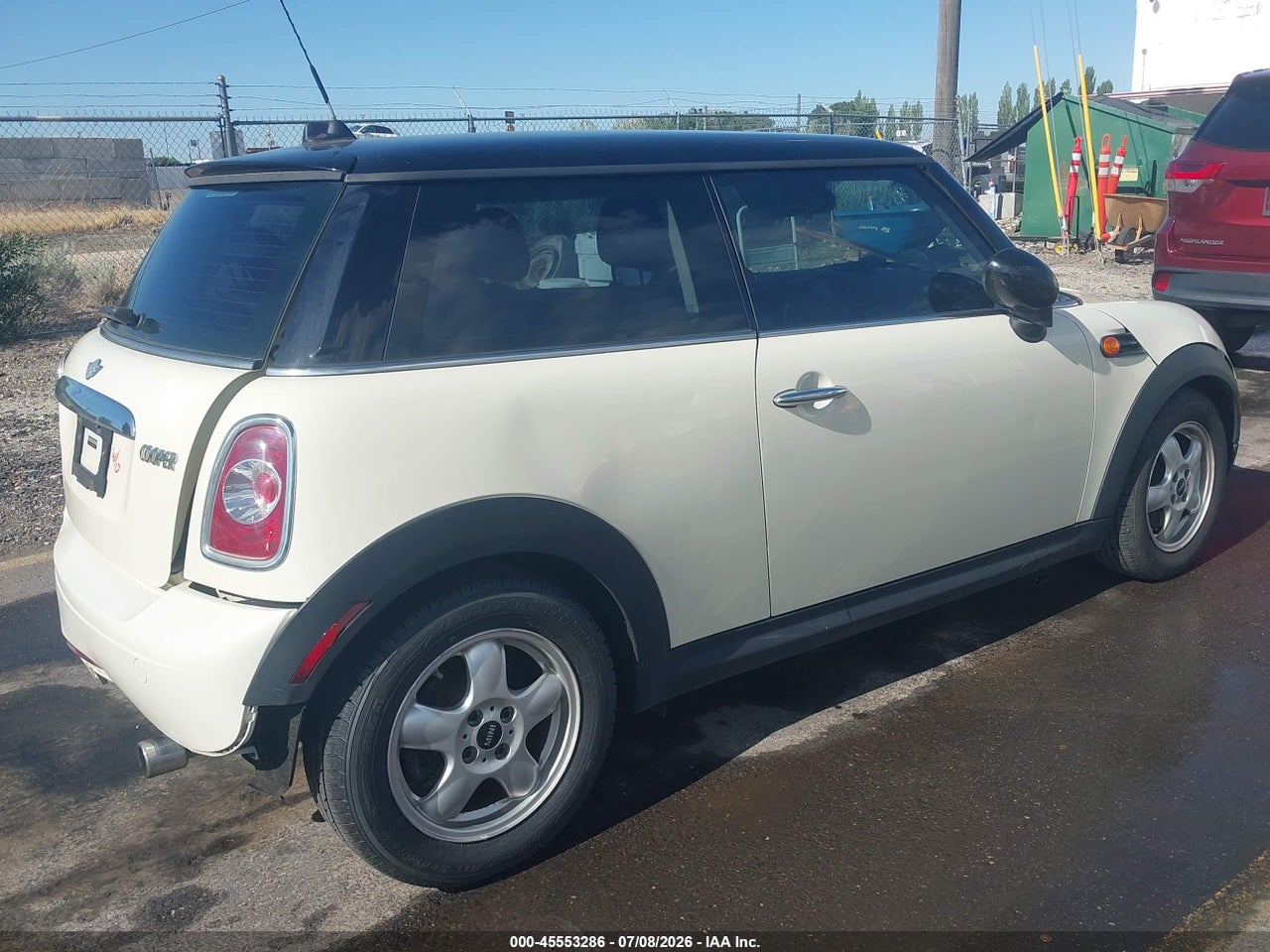 2011 MINI COOPER · 4/11