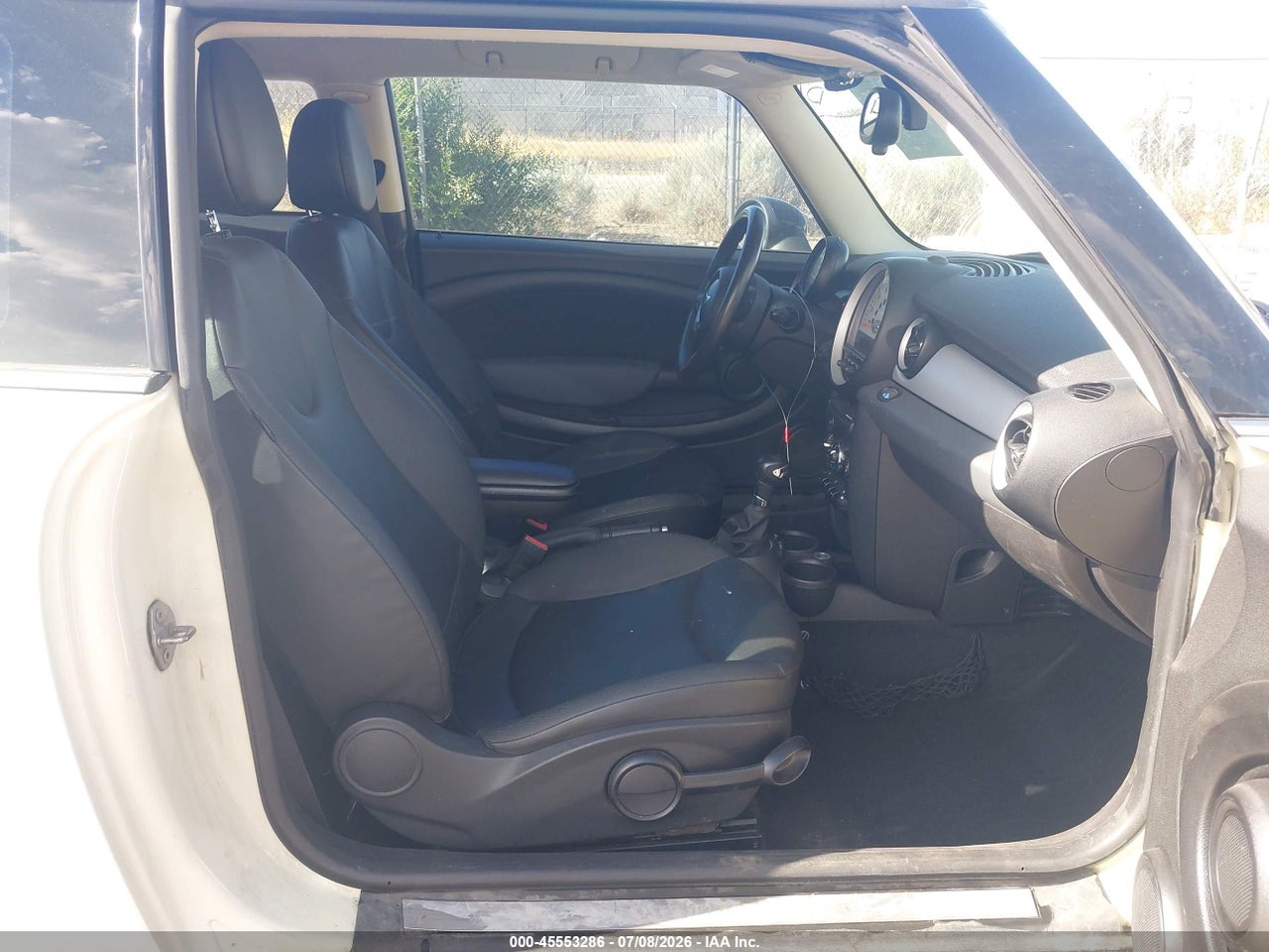 2011 MINI COOPER · 5/11