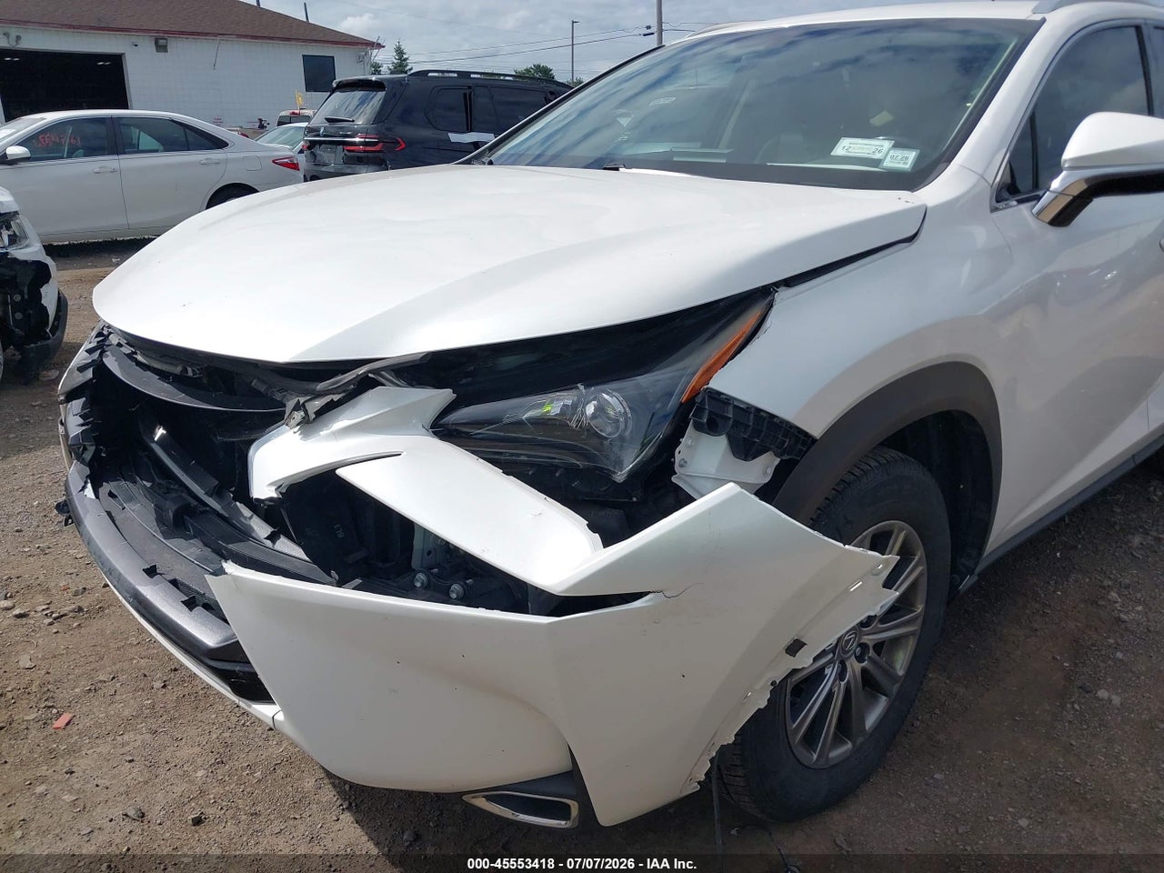 2017 LEXUS NX 200T   · 6/11