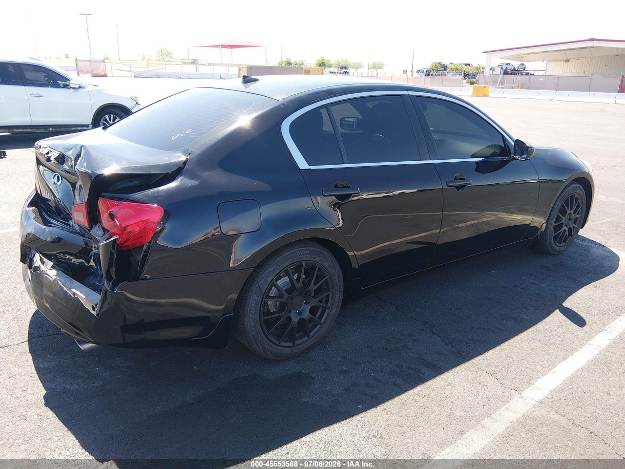 2013 INFINITI G37 JOURNEY · 4/11