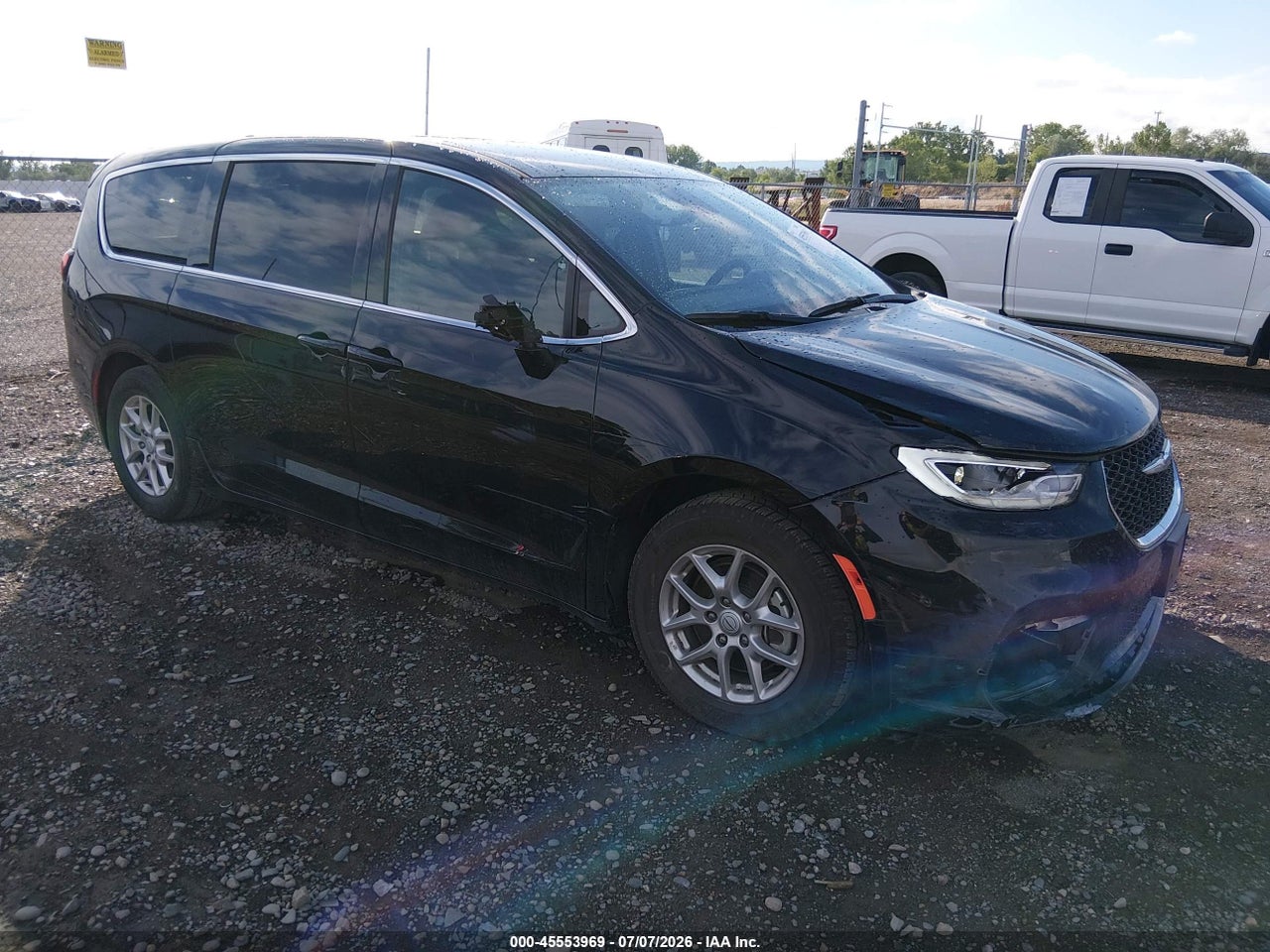 2C4RC1BG5SR****** · 2025 CHRYSLER PACIFICA SELECT