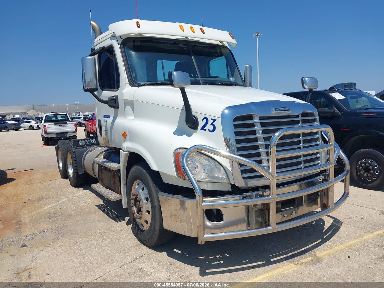 1FUJGEBG9DL****** · 2013 FREIGHTLINER CASCADIA 125