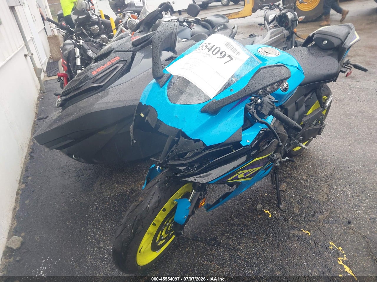 2026 YAMAHA YZFR7   · 2/11