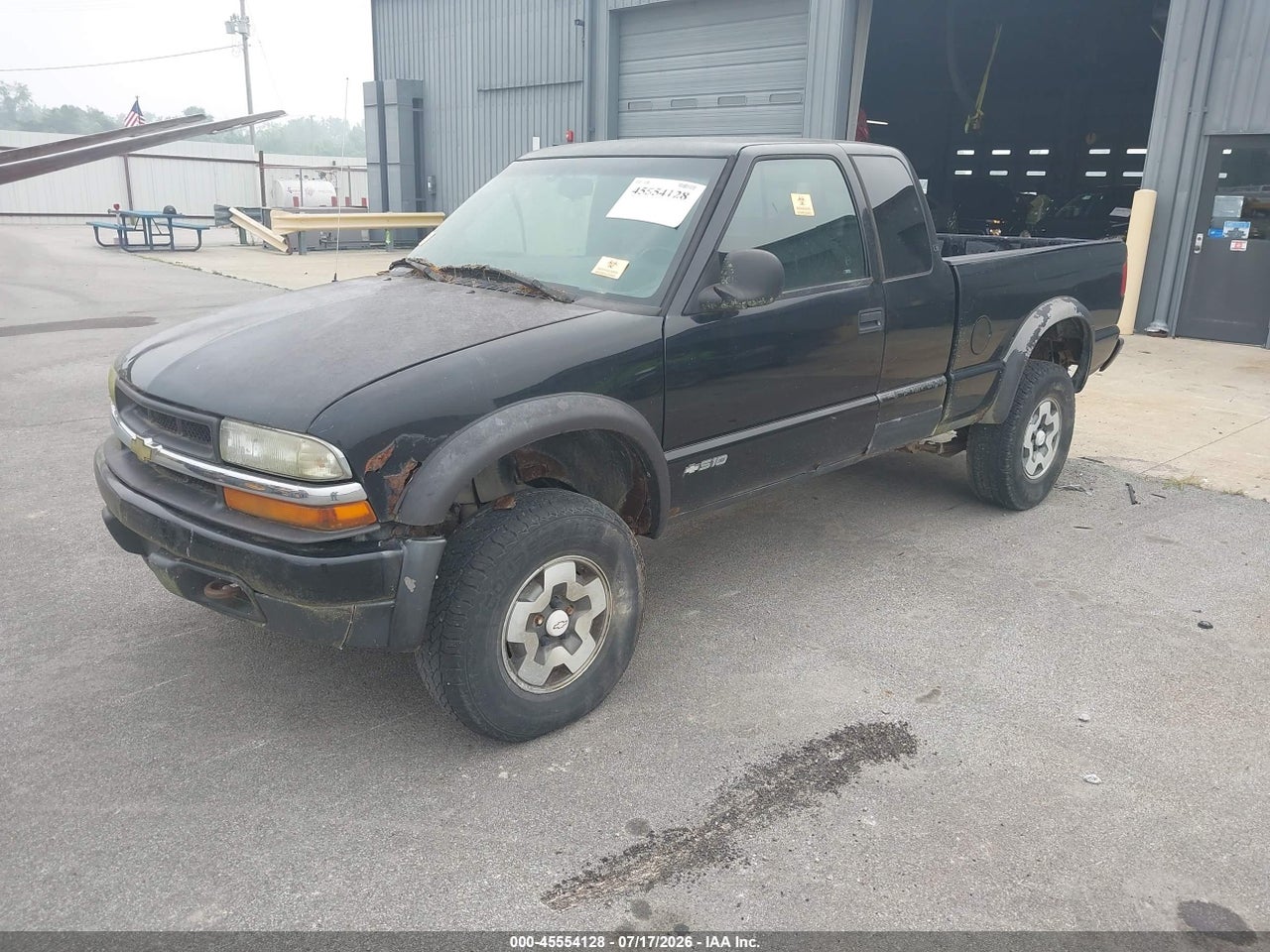 2001 CHEVROLET S-10 LS · 2/10