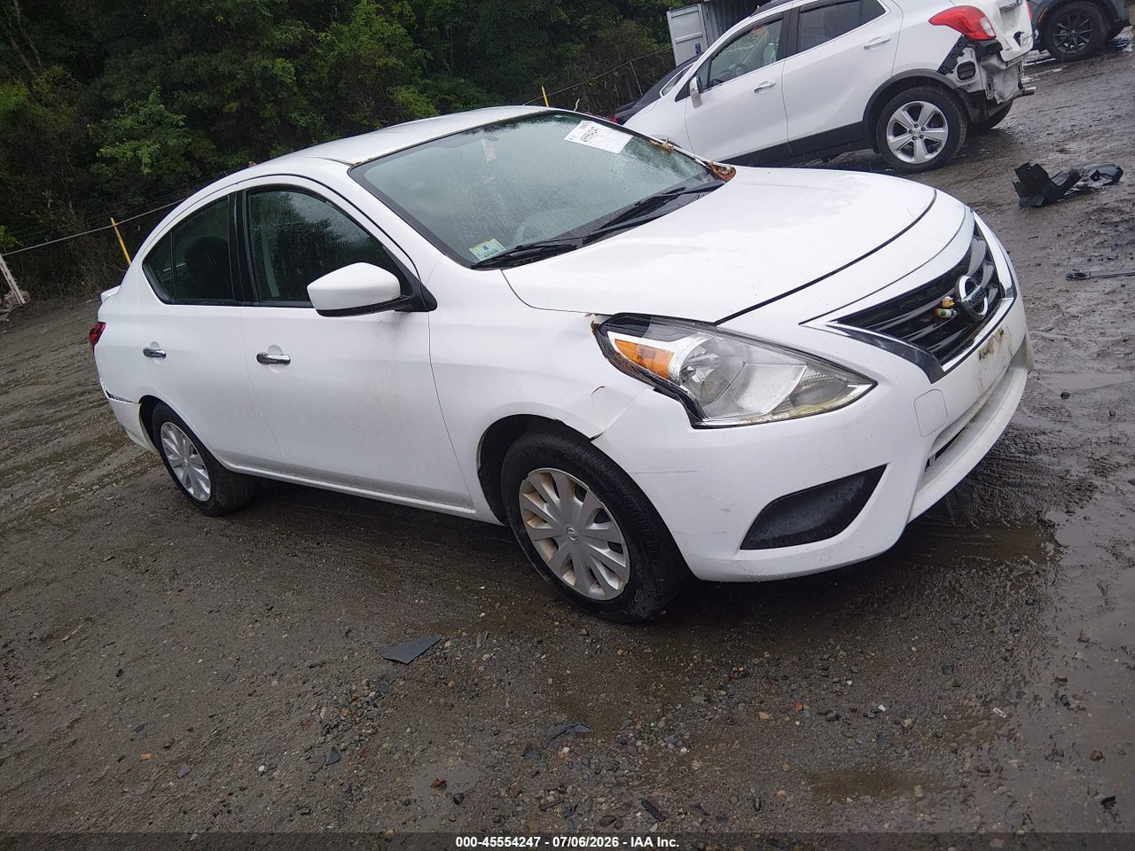 3N1CN7AP2JL****** · 2018 NISSAN VERSA 1.6 SV