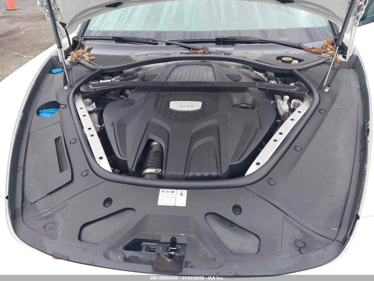 WP0AA2A75JL****** · 2018 PORSCHE PANAMERA 4 · 10/11
