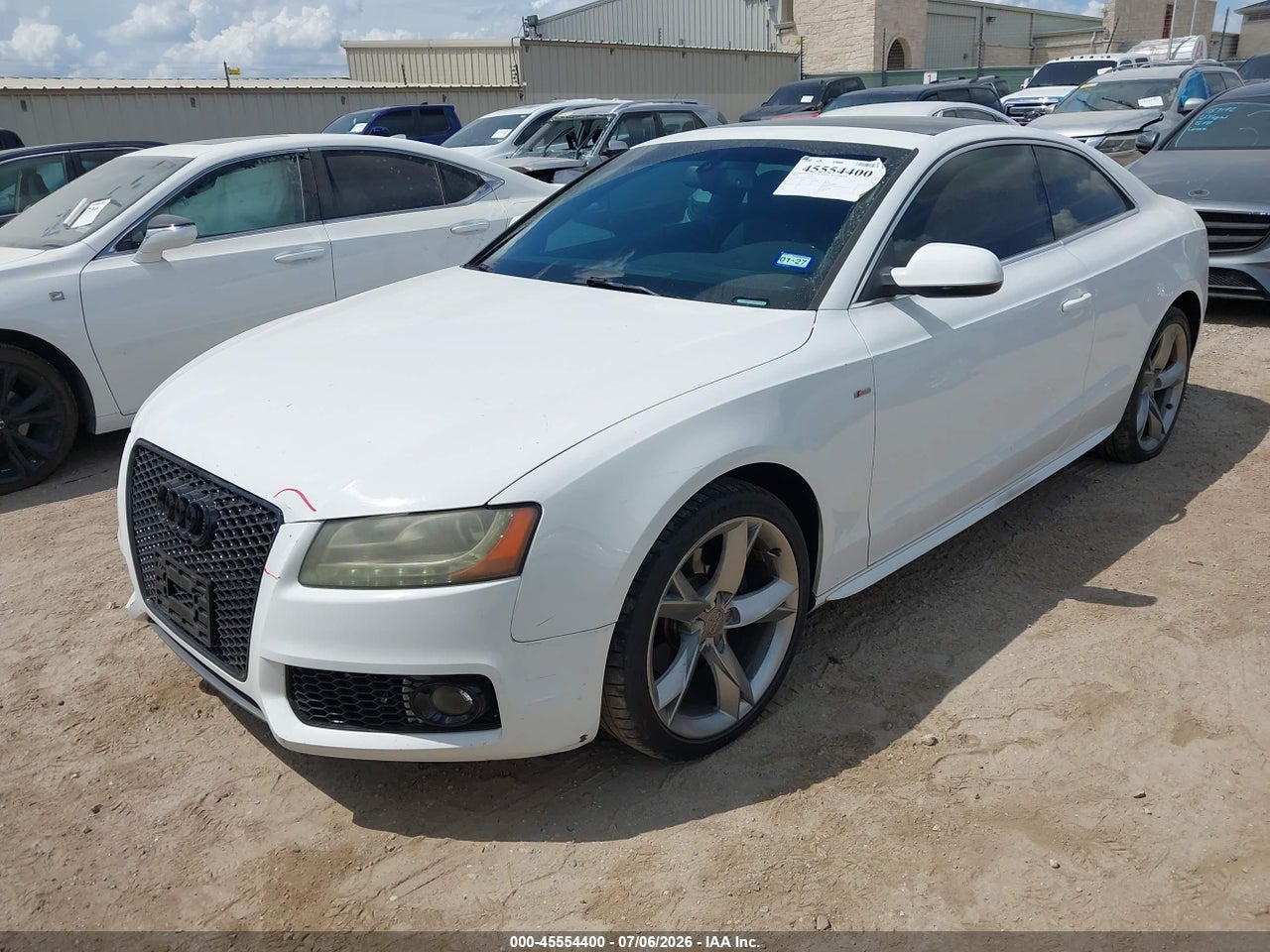 2011 AUDI A5 2.0T PREMIUM · 2/11