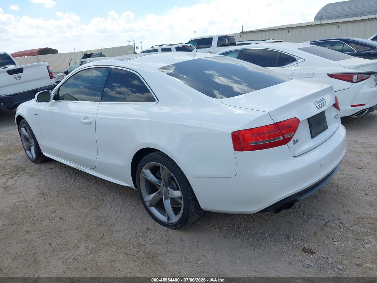 2011 AUDI A5 2.0T PREMIUM · 3/11