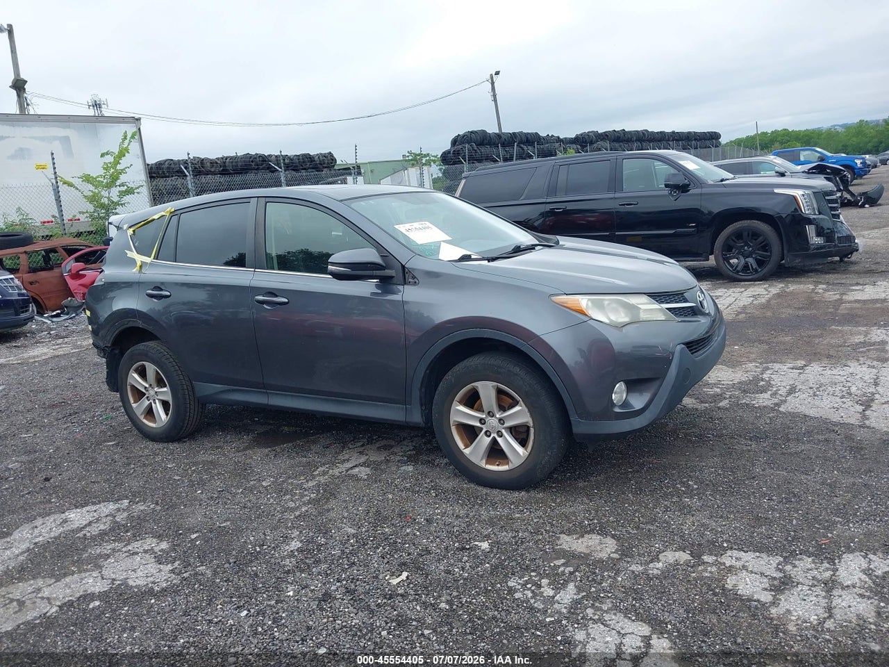 JTMRFREV4DD****** · 2013 TOYOTA RAV4 XLE