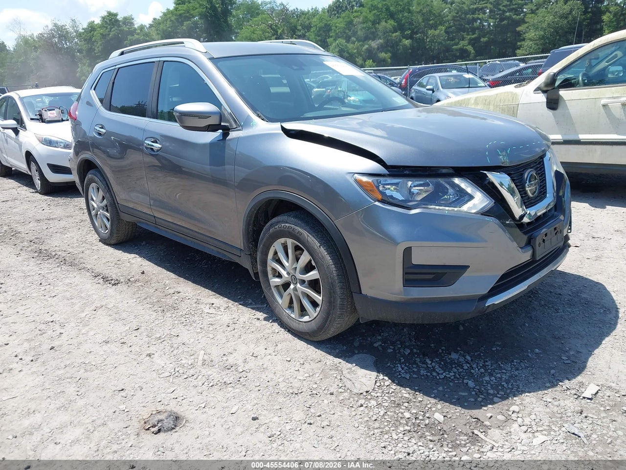 KNMAT2MV5KP****** · 2019 NISSAN ROGUE SV
