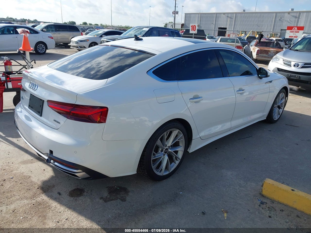 2023 AUDI A5 SPORTBACK PREMIUM 40 TFSI QUATTRO S TRONIC · 4/11