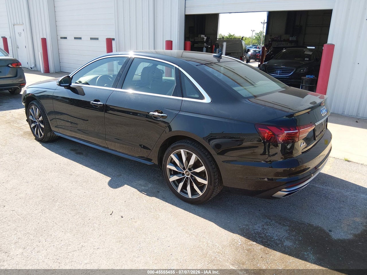 2023 AUDI A4 PREMIUM 40 TFSI QUATTRO S TRONIC · 3/11