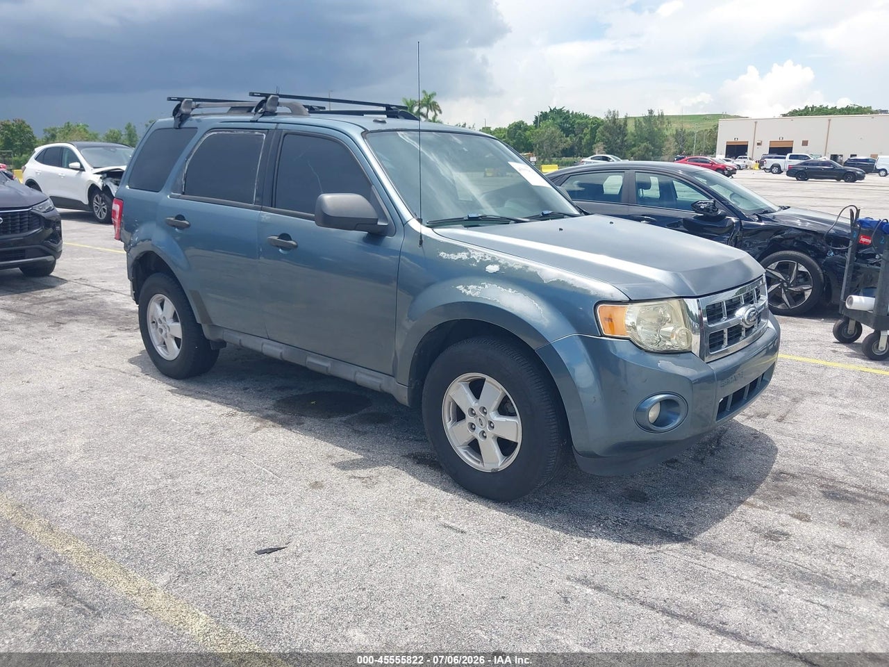1FMCU0D79AK****** · 2010 FORD ESCAPE XLT