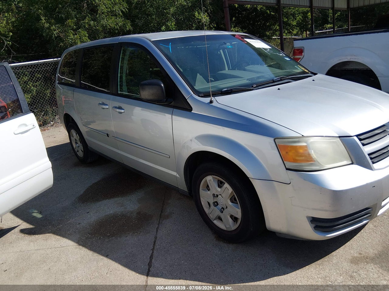 1D8HN44E29B****** · 2009 DODGE GRAND CARAVAN SE