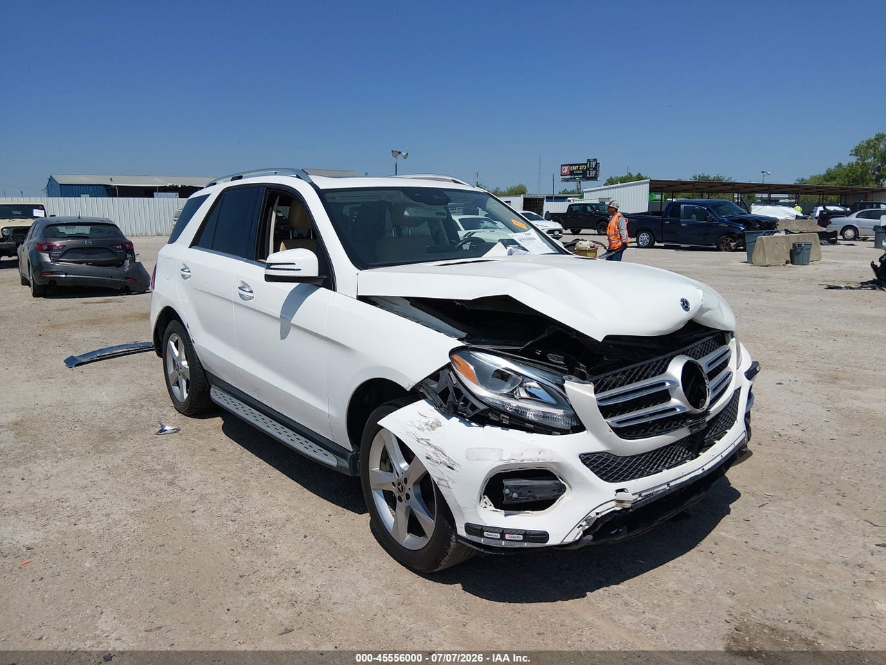 4JGDA5JB9JB****** · 2018 MERCEDES-BENZ GLE 350