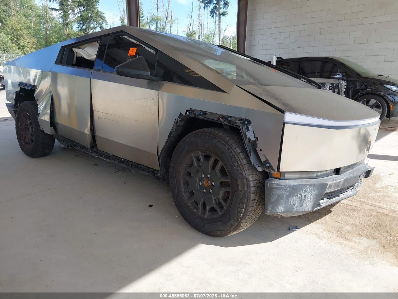 7G2CEHED7RA****** · 2024 TESLA CYBERTRUCK ALL-WHEEL DRIVE