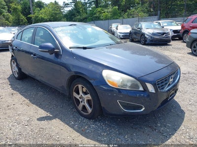 YV1612FHXD2****** · 2013 VOLVO S60 T5/T5 PLATINUM/T5 PREMIER/T5 PREMIER PLUS