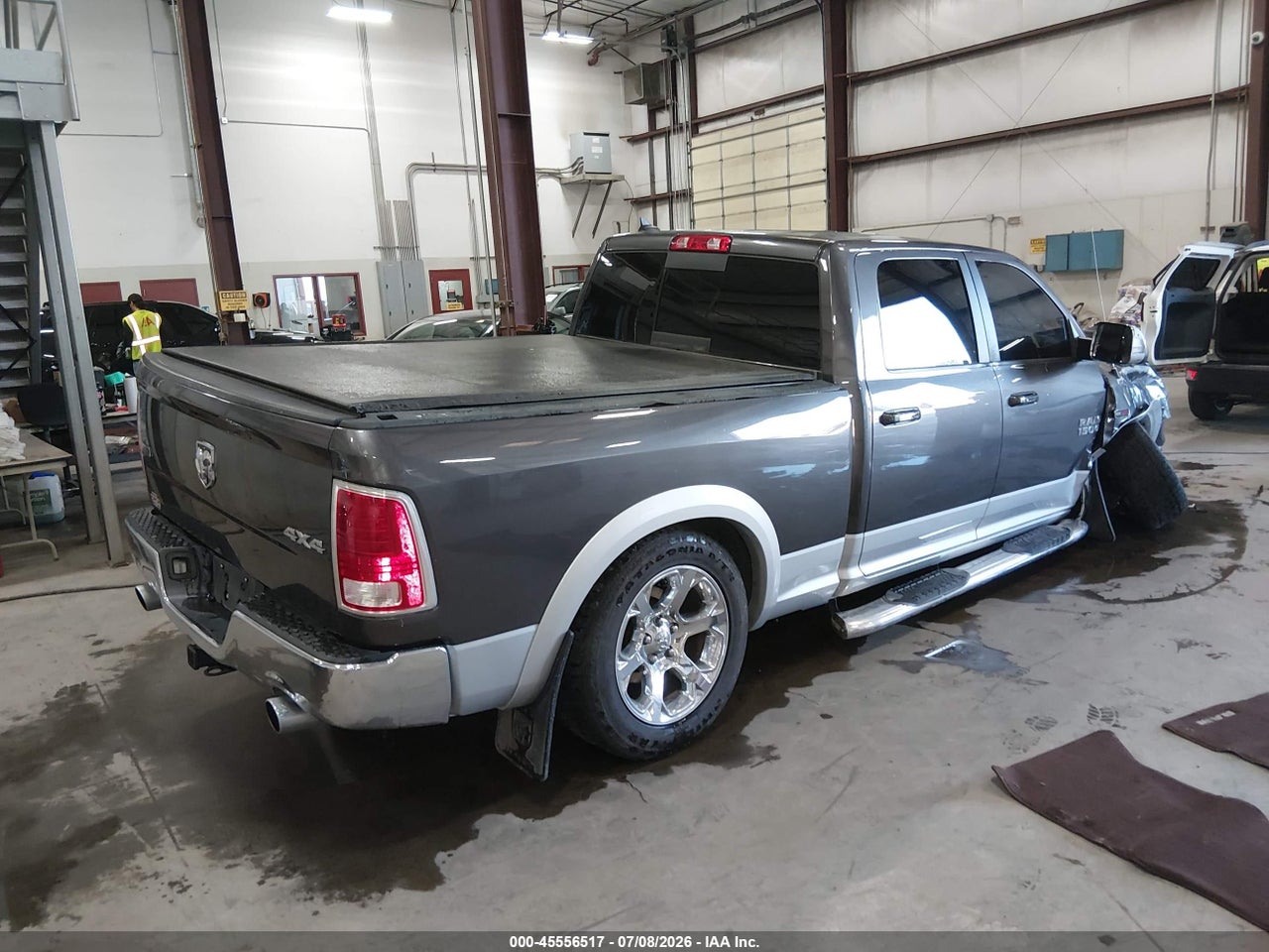 2016 RAM 1500 LARAMIE · 4/11