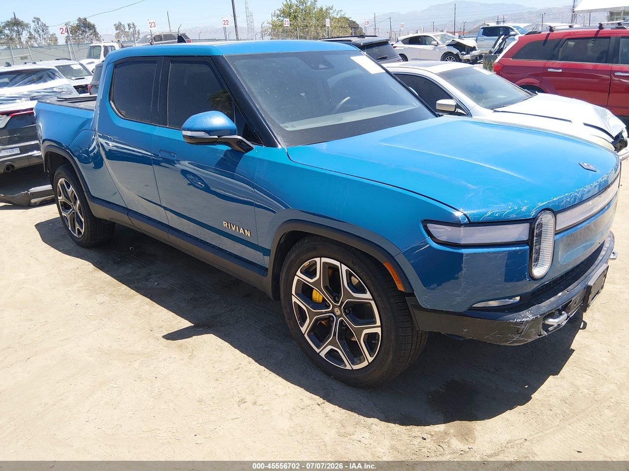 7FCTGAAAXNN****** · 2022 RIVIAN R1T ADVENTURE