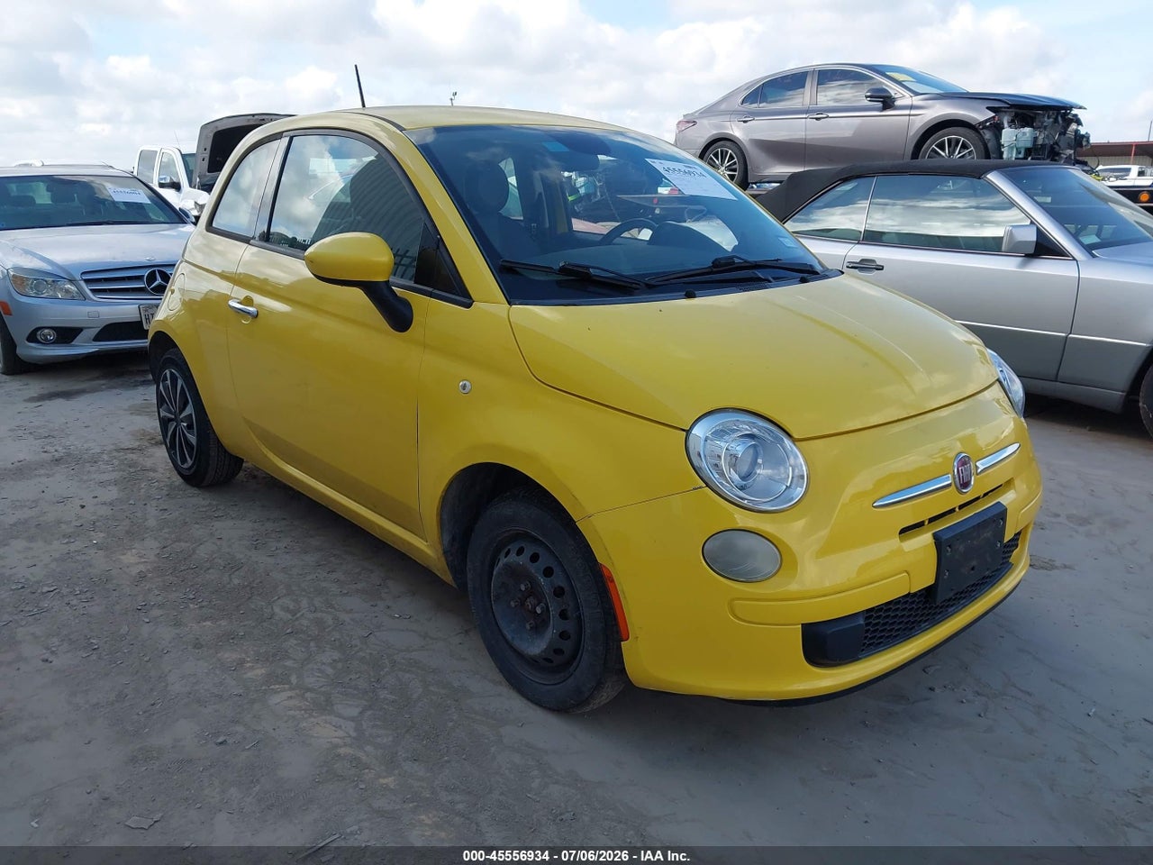3C3CFFAR7FT****** · 2015 FIAT 500 POP