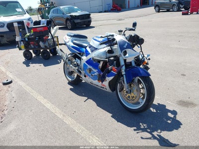 JS1GR7DA7V2****** · 1997 SUZUKI GSX-R750