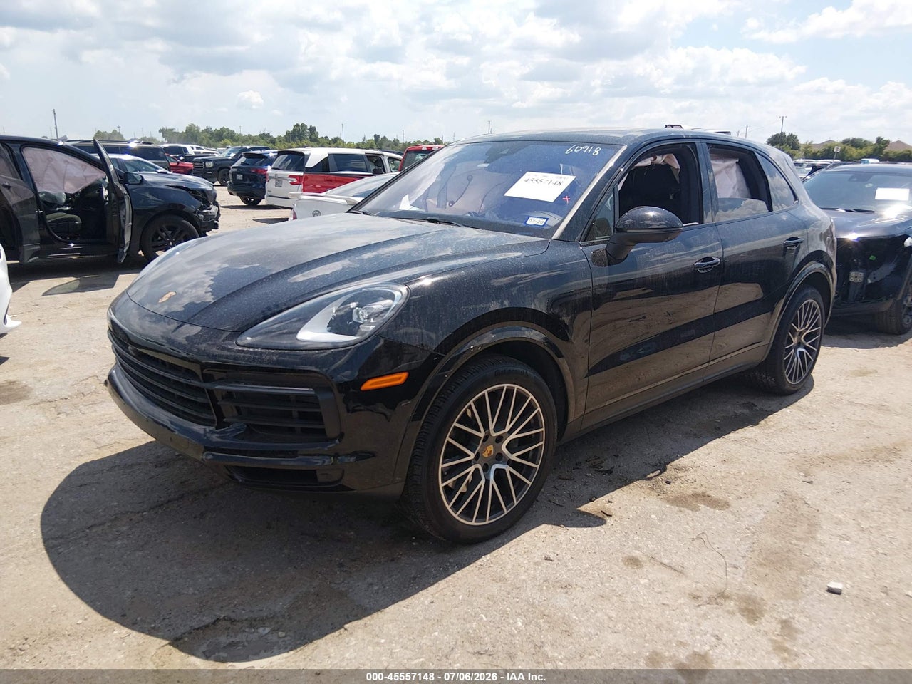 2019 PORSCHE CAYENNE S · 2/11