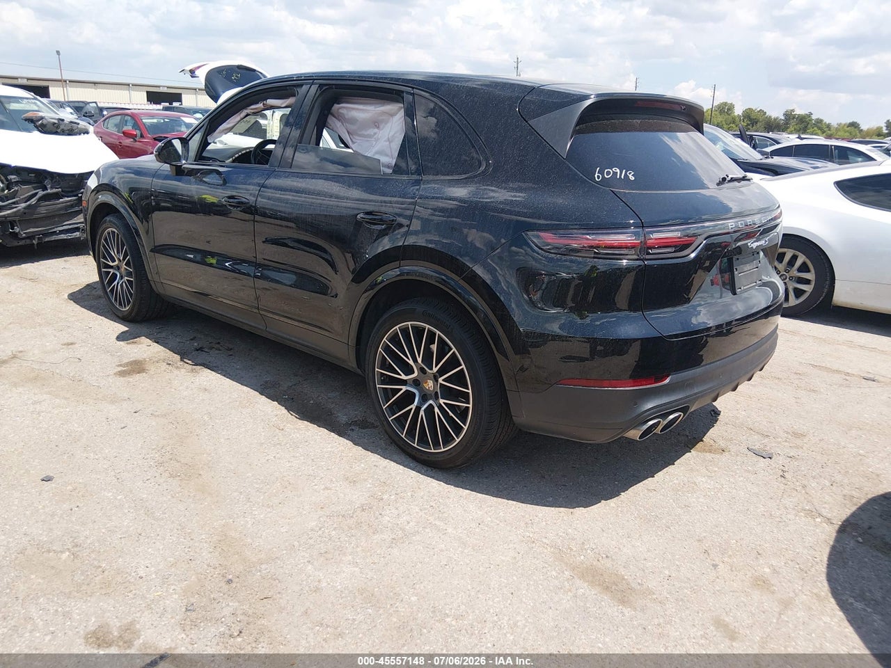 2019 PORSCHE CAYENNE S · 3/11