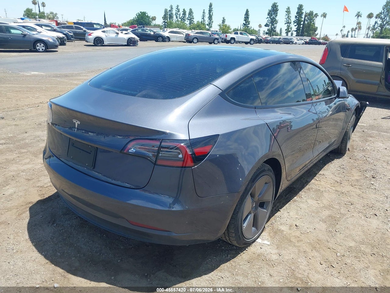 2023 TESLA MODEL 3 REAR-WHEEL DRIVE · 4/9