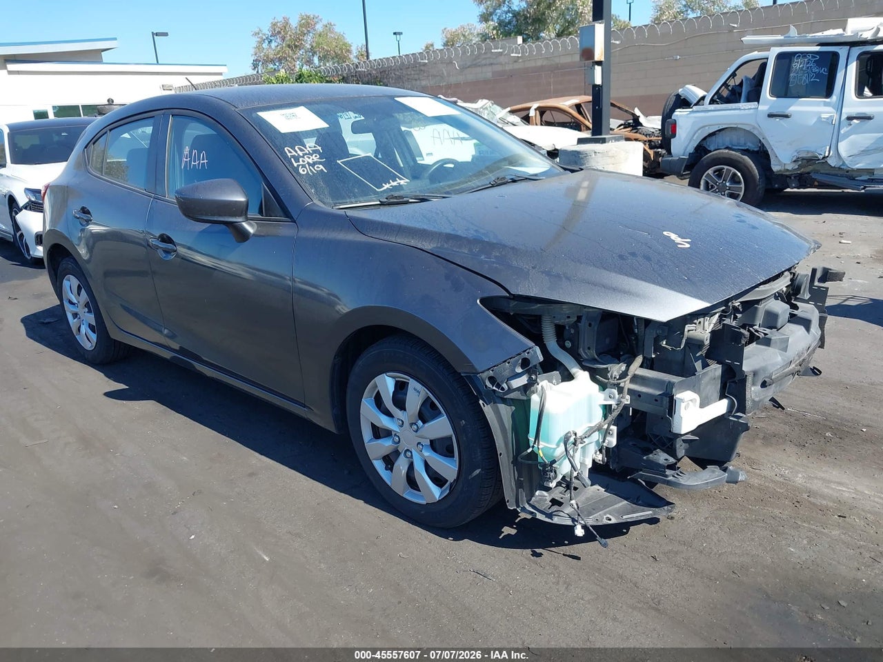 JM1BM1K72E1****** · 2014 MAZDA MAZDA3 I SPORT