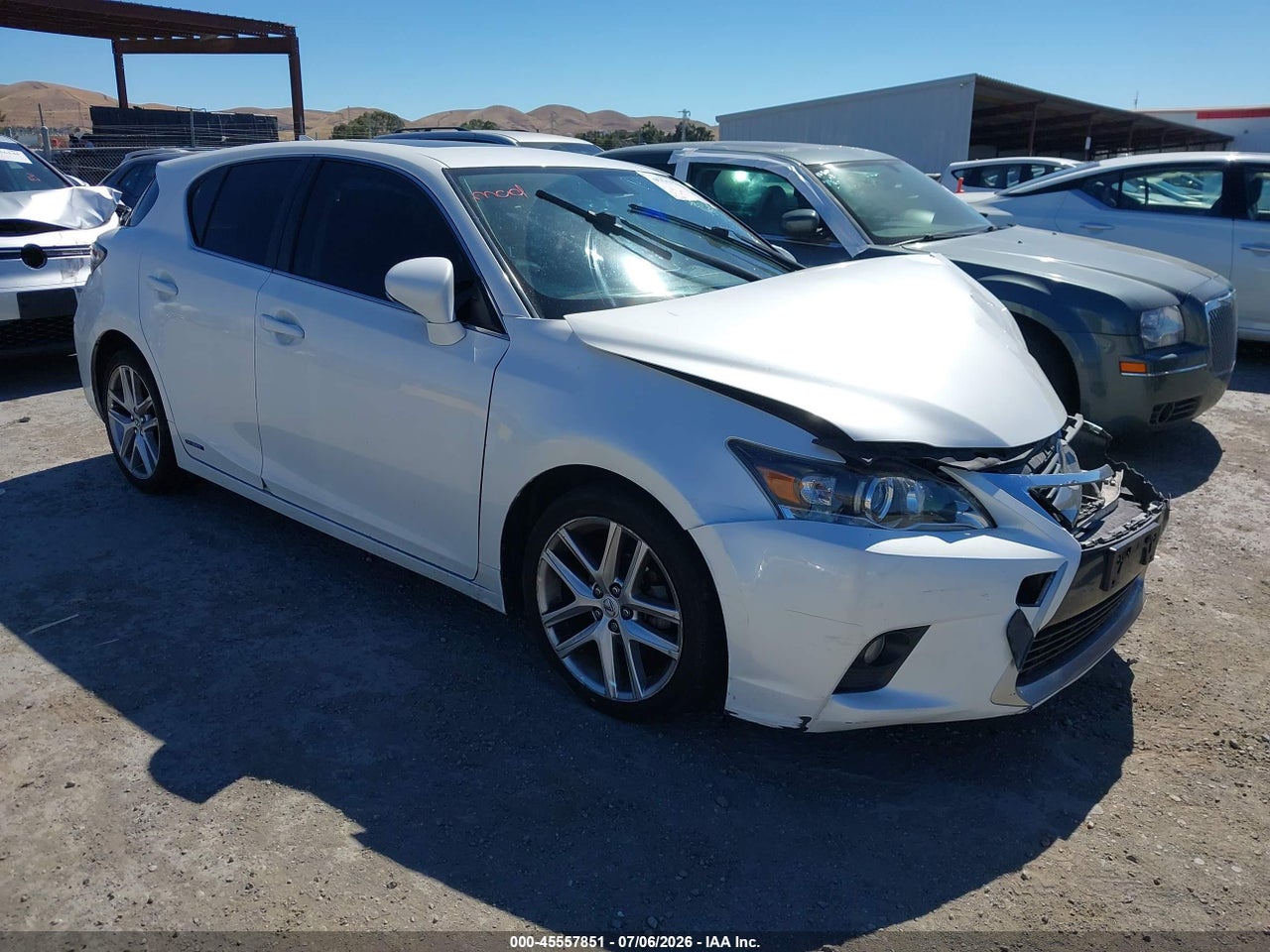 JTHKD5BH4E2****** · 2014 LEXUS CT 200H