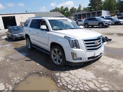 1GYS4BKJ8HR****** · 2017 CADILLAC ESCALADE LUXURY