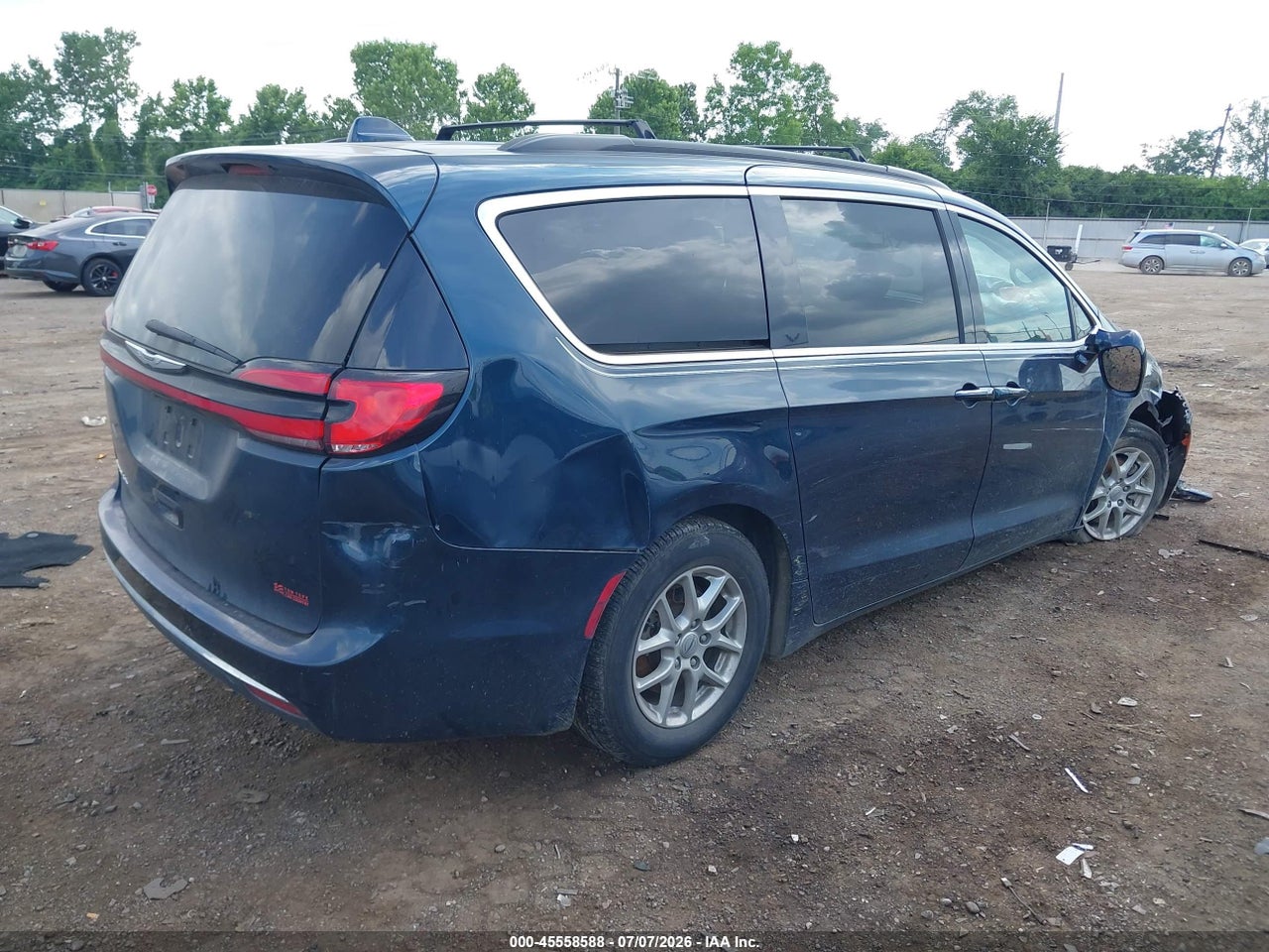 2C4RC1BG5NR****** · 2022 CHRYSLER PACIFICA TOURING L · 4/11