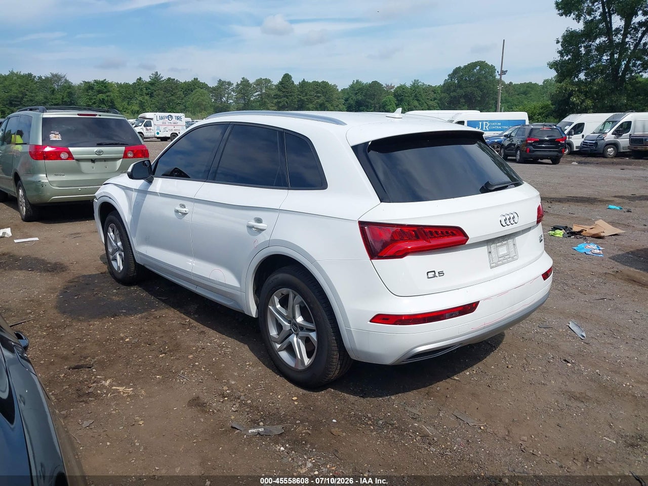 2018 AUDI Q5 2.0T PREMIUM/2.0T TECH PREMIUM · 3/11