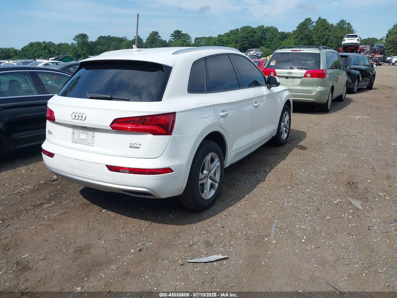 2018 AUDI Q5 2.0T PREMIUM/2.0T TECH PREMIUM · 4/11