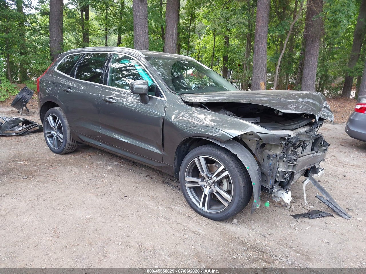 2019 VOLVO XC60 T5 MOMENTUM