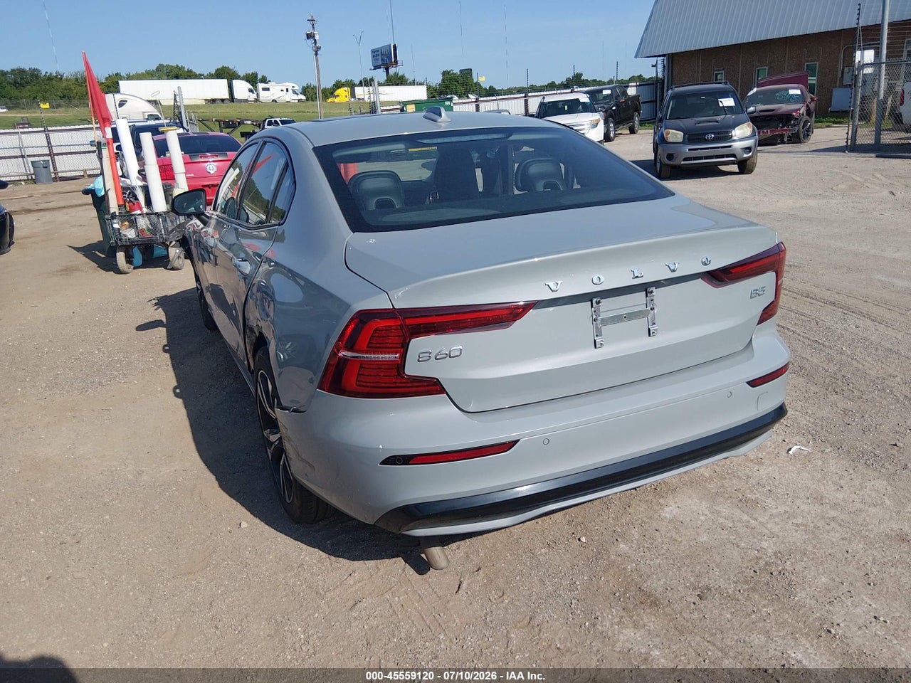 2024 VOLVO S60 B5 CORE DARK THEME · 3/11