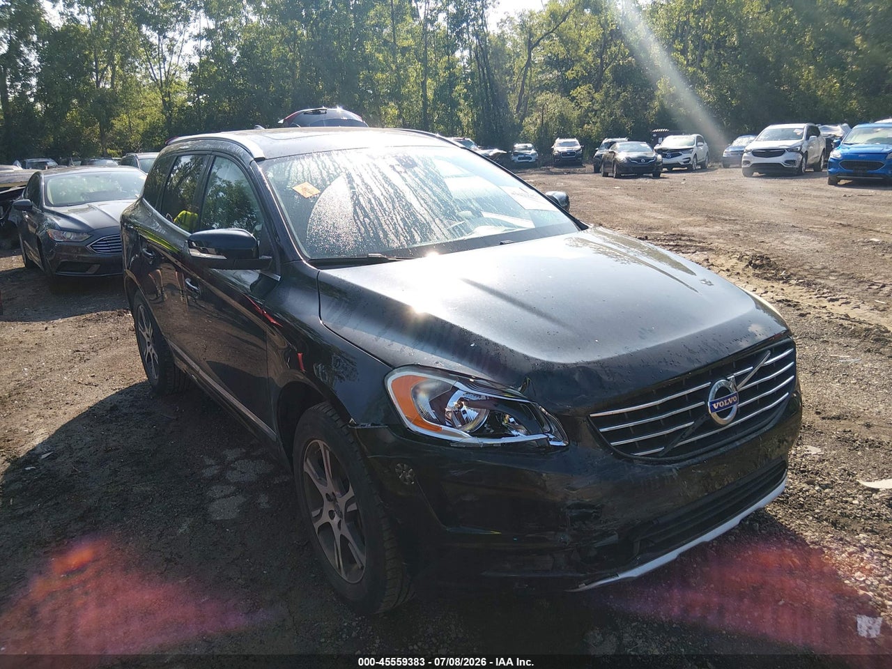 YV4902DZ9E2****** · 2014 VOLVO XC60 T6 R-DESIGN